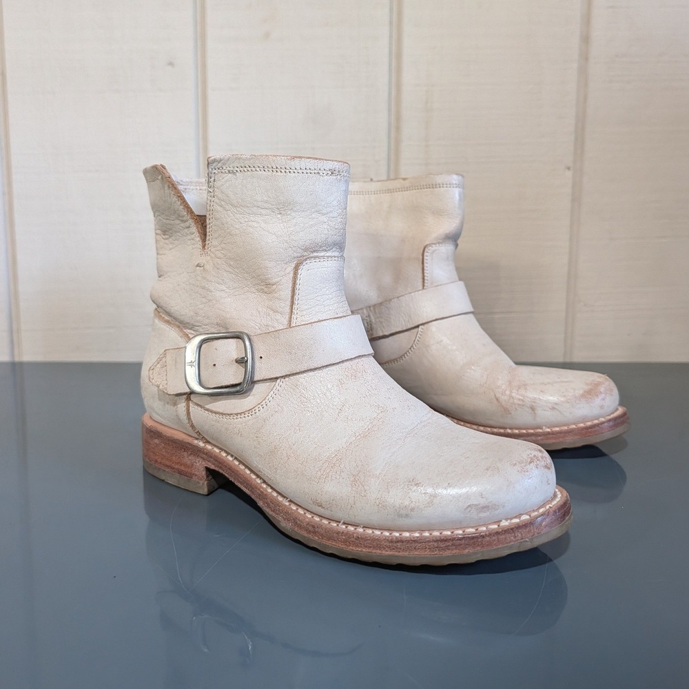 Frye Veronica Engineer Boots Womens Cream Distressed Leather Moto Ankle Buckle
